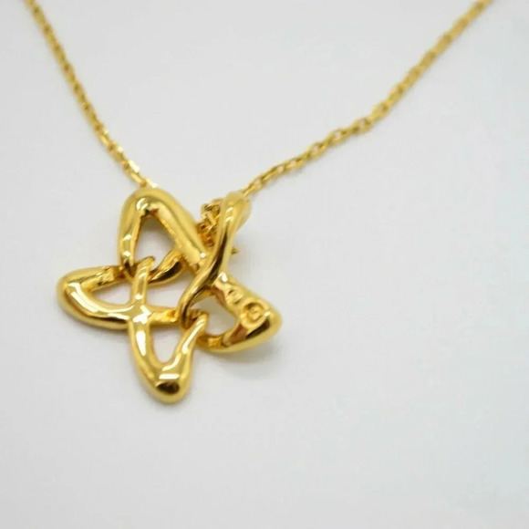 Gold Tone Pave Clear Rhinestone Star Necklace - Picture 3 of 4